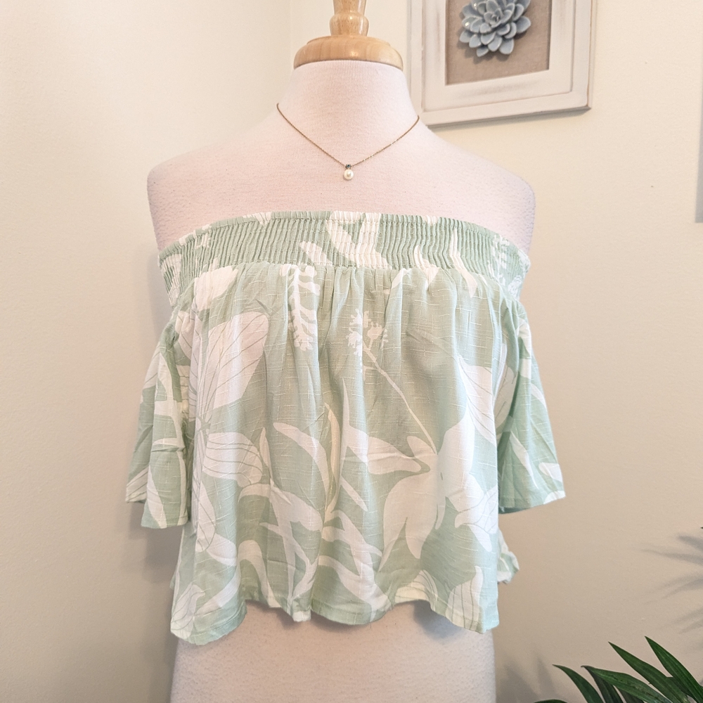 Kiwi & Punch Boho Floral Smocked Off The Shoulder Crop Top Mint Green White L